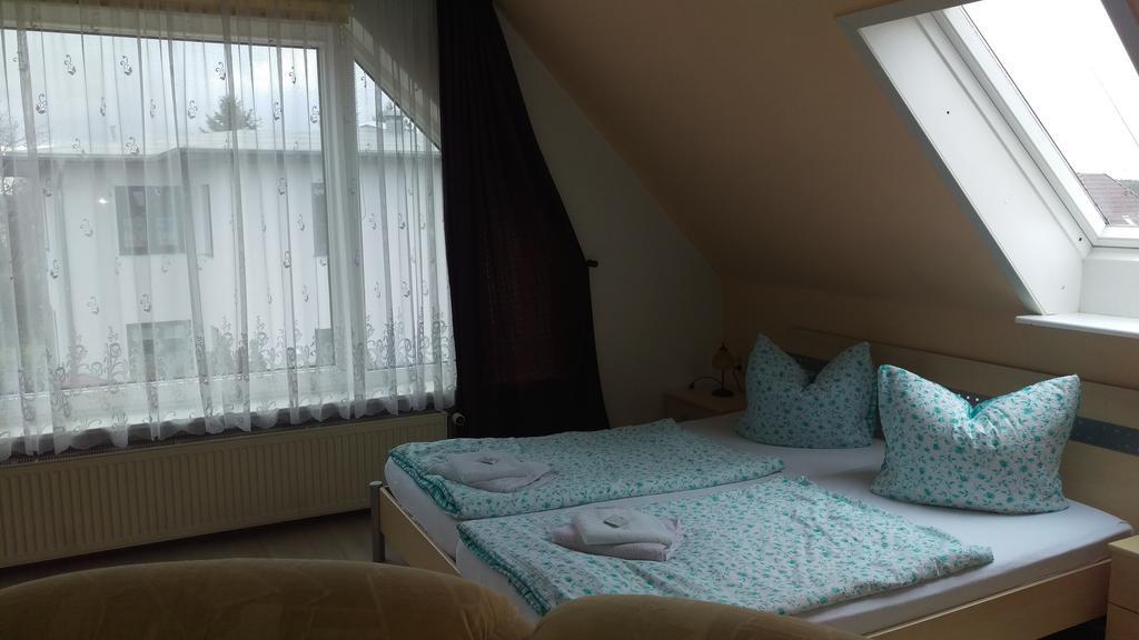 Landhaus Mecklenburg Waren  Exteriör bild