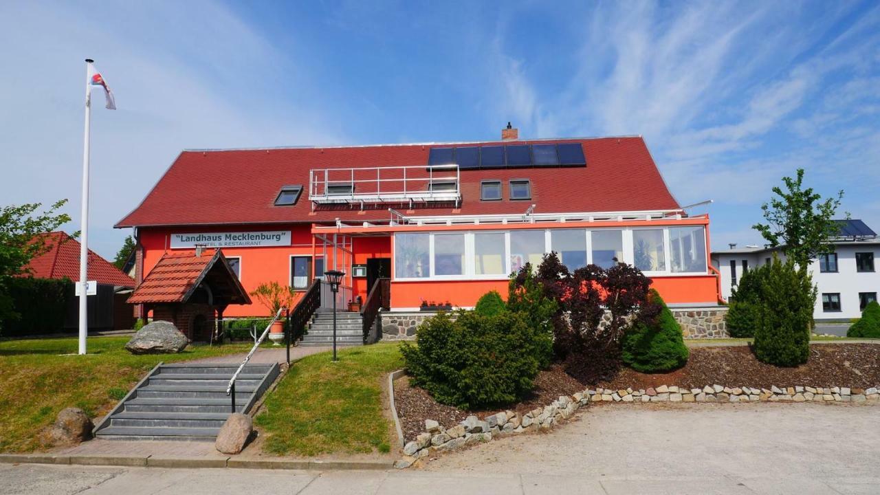 Landhaus Mecklenburg Waren  Exteriör bild